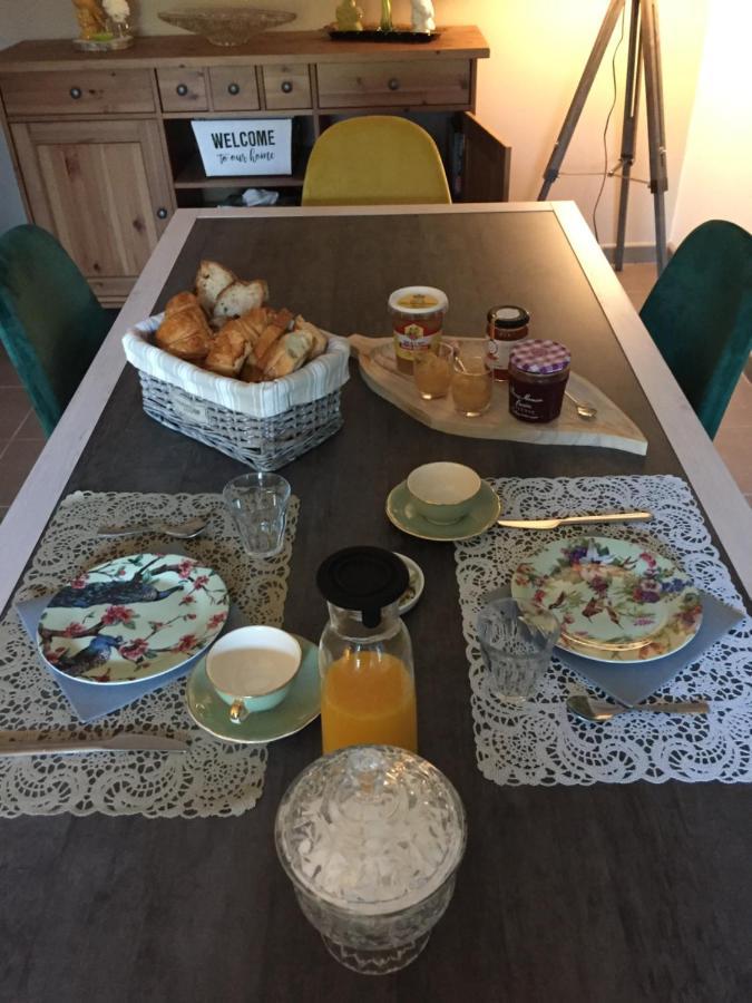 Bed and Breakfast De Charme Et D'Eau Saint-Savinien Exteriér fotografie